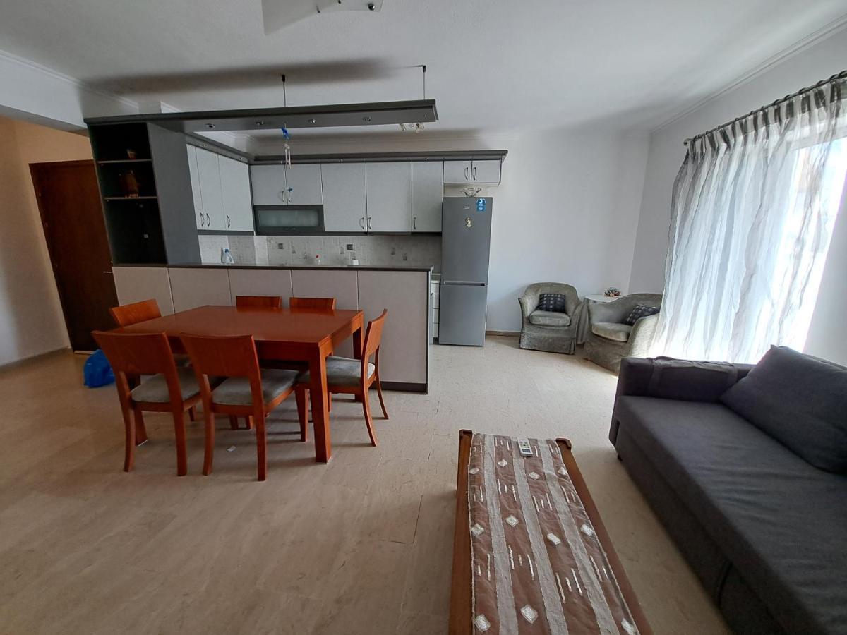 Argyri'S Peraia Apartamento Exterior foto